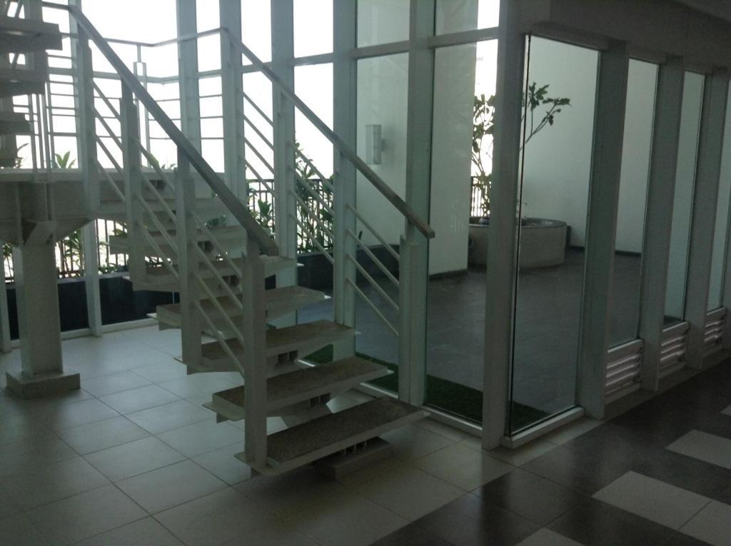 2 Bedrooms - Thamrin Executive Apartment At Jakarta Center Exterior foto